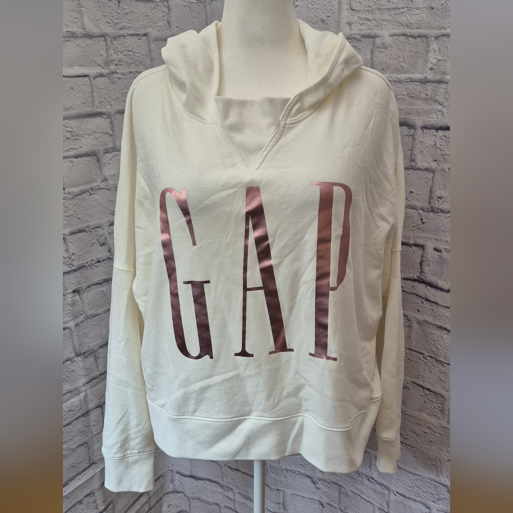 GAP Cream Sweatshirt with Metallic Pink Logo